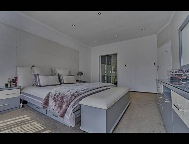 3 BEDROOM PROPERTY TO RENT IN VICTORY PARK